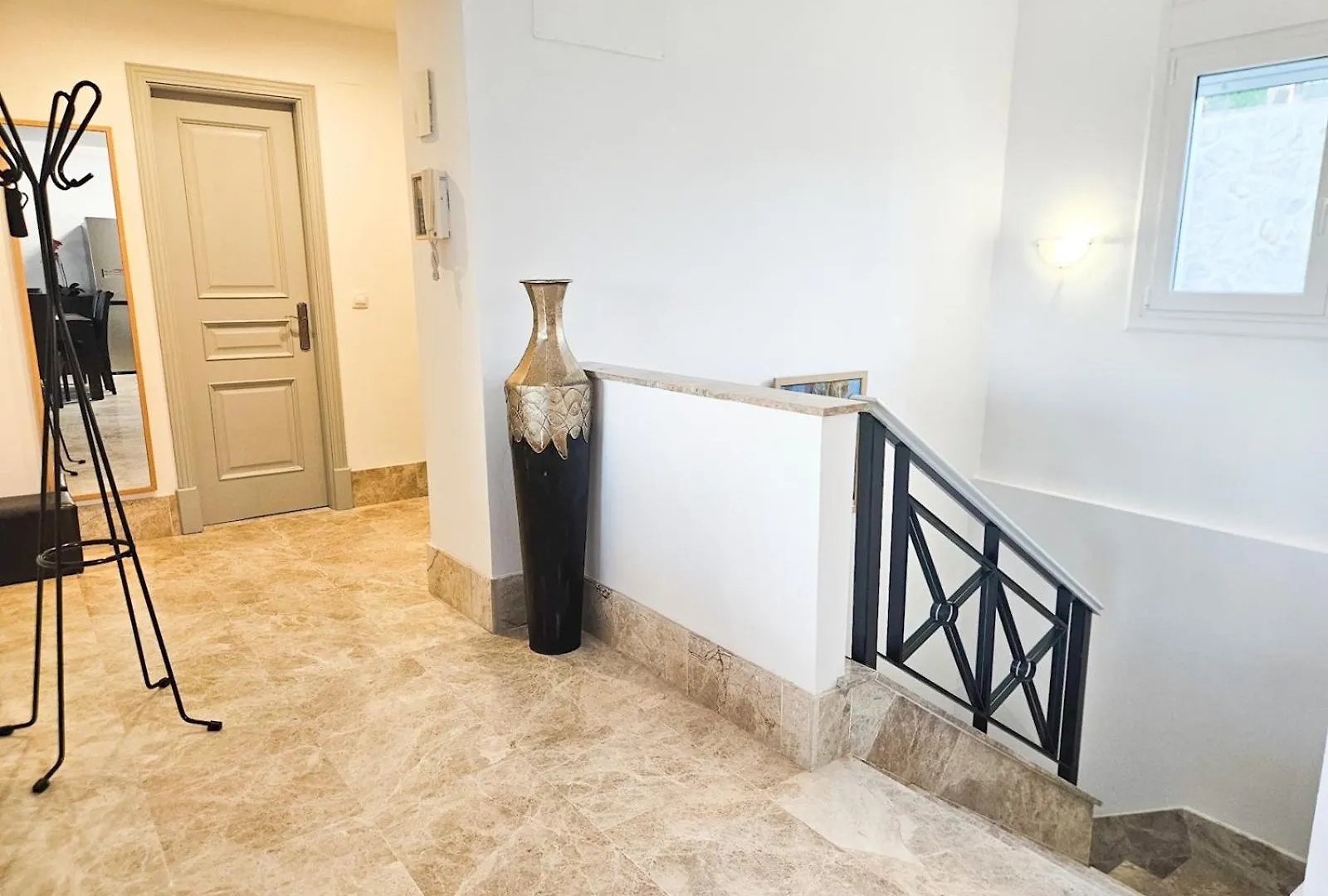Pass The Keys Spacious 4-Bed Home With Jacuzzi Bbq Marbella