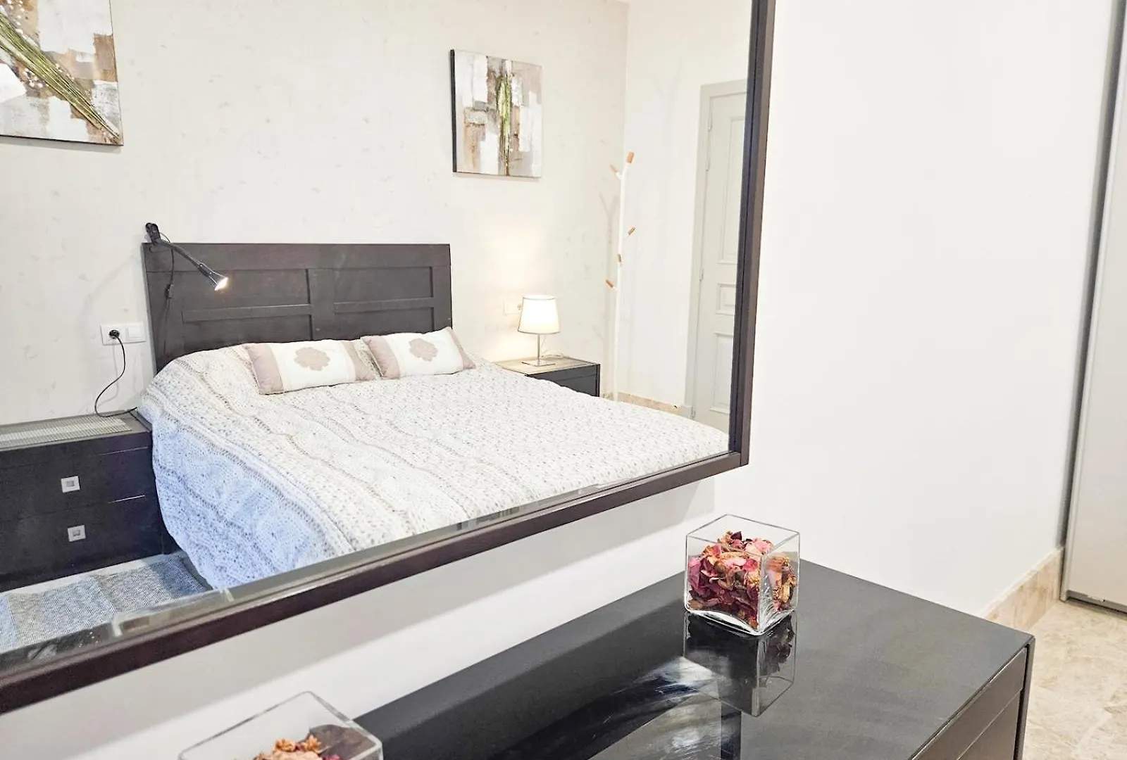 Pass The Keys Spacious 4-Bed Home With Jacuzzi Bbq Marbella