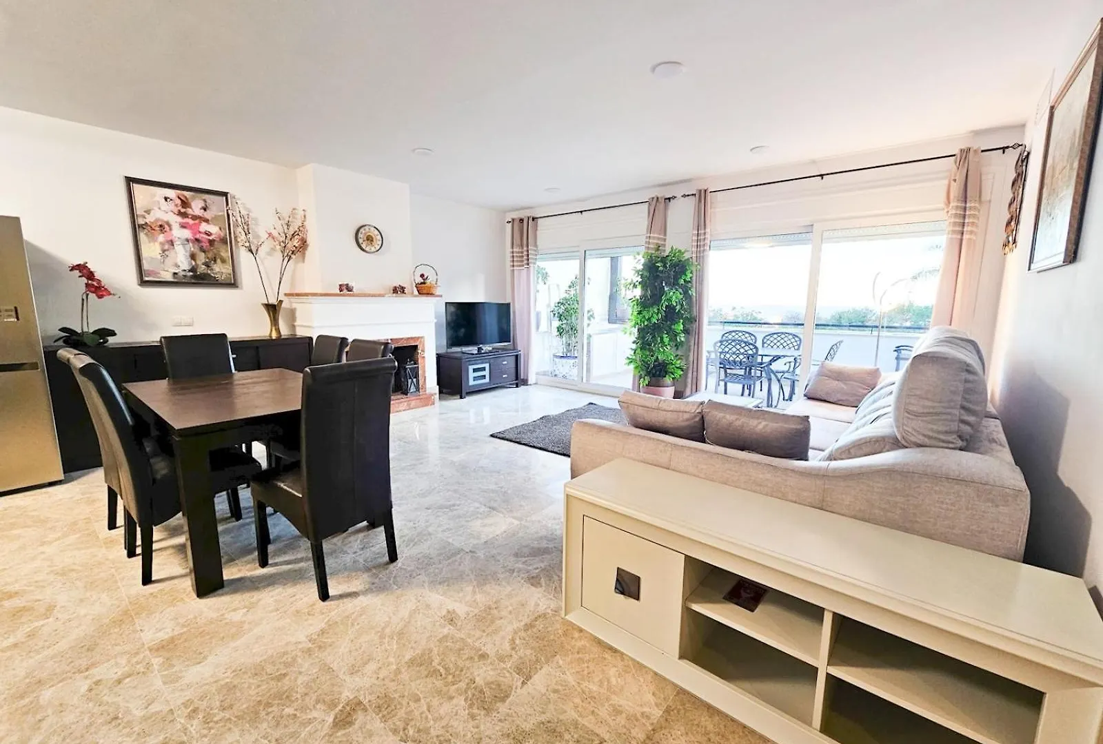 Holiday home Pass The Keys Spacious 4-Bed Home With Jacuzzi Bbq Marbella